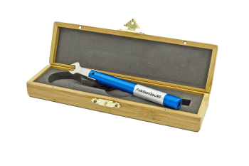 Torque wrench and box